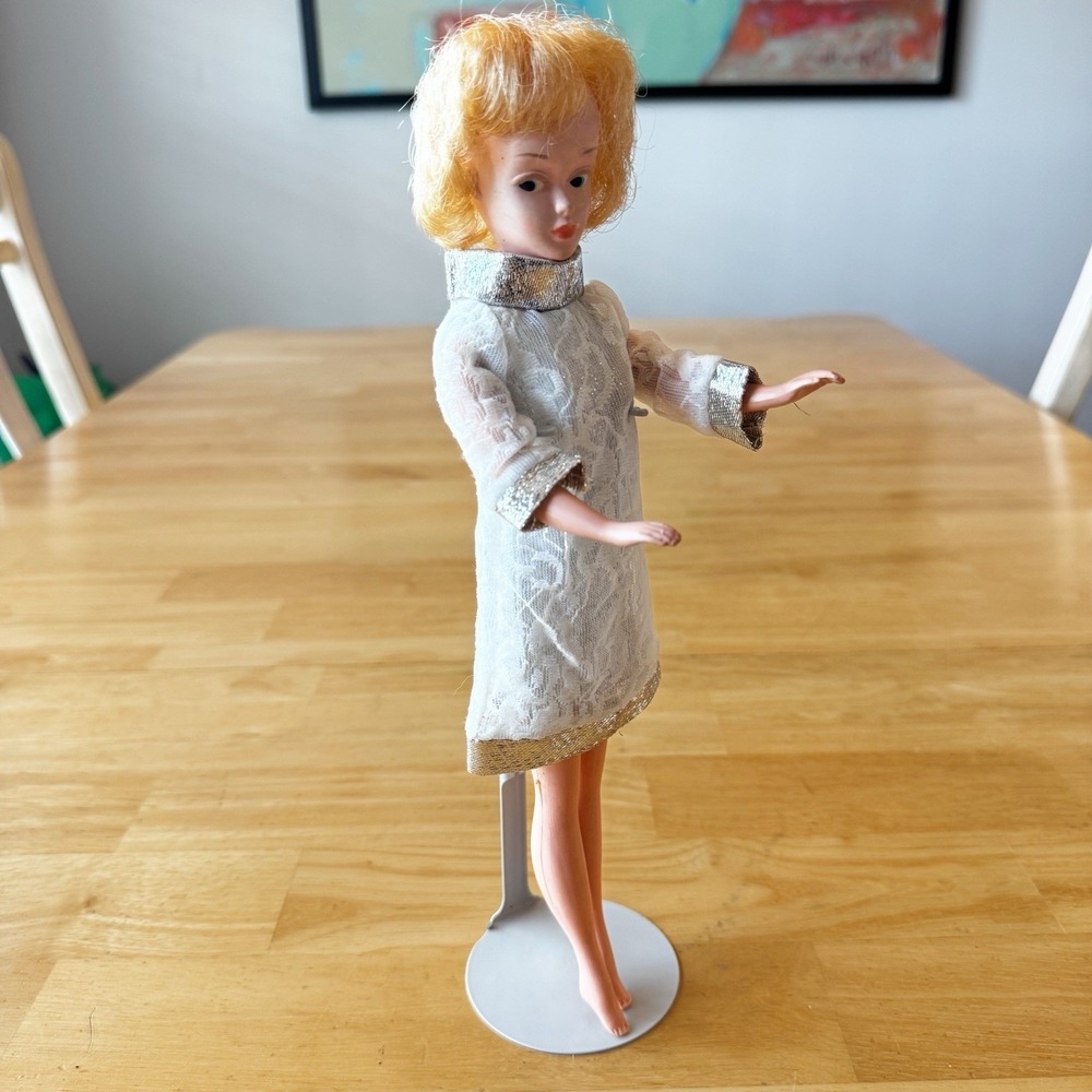Vintage 1960's MARY MAKEUP Doll 11.5" American‎ Character Tressy Friend Side Eye
